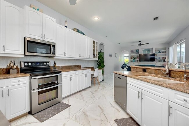 Foto del edificio - 360 Cedarbrook Ct