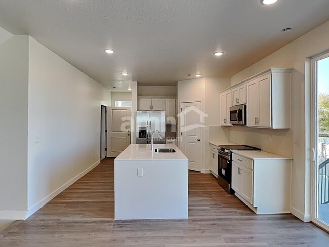 Building Photo - 4686 W Ore Strm Rd