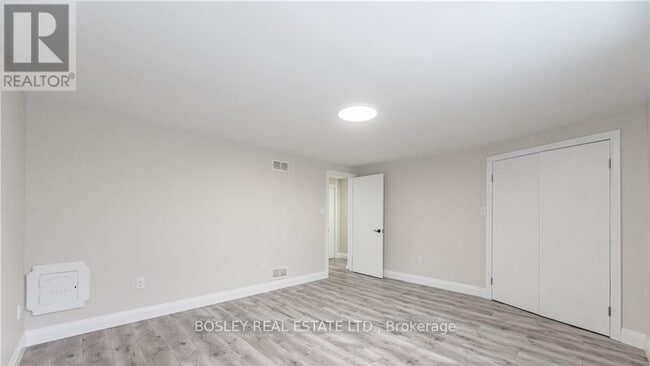 Building Photo - 51 Paulander Dr