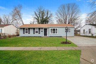 Building Photo - 327 Whitewater Dr