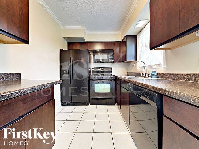 Foto del edificio - 786 N Shore Dr