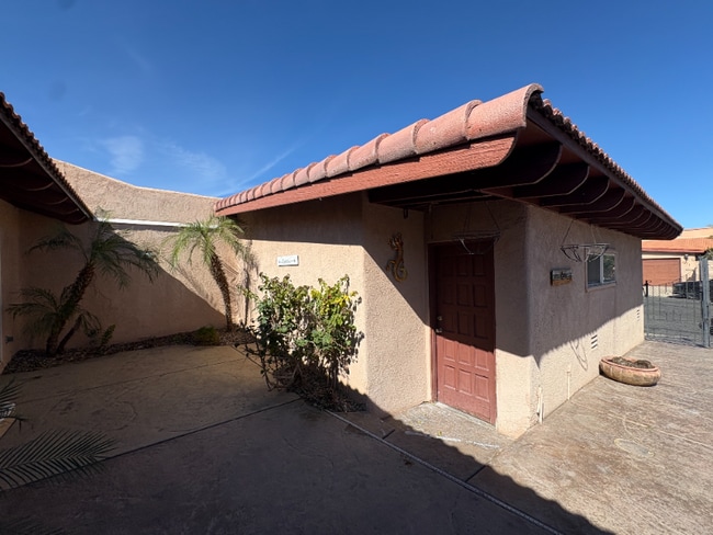 Building Photo - 3495 Villa Hermosa Dr