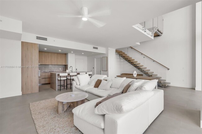 Foto del edificio - 92 SW 3rd St