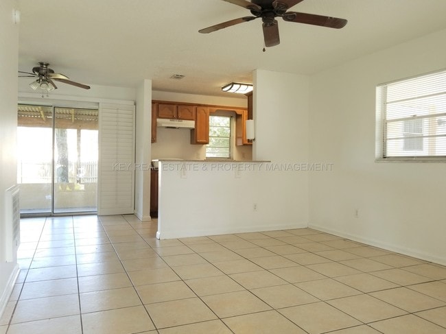 Building Photo - 510 Marigold Ave