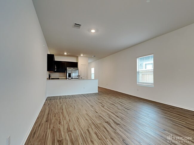 Building Photo - 179 Mica Trl