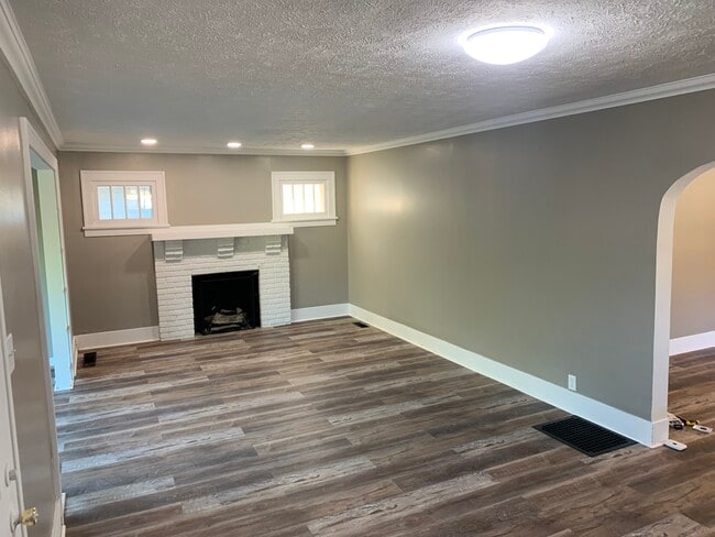 Living Room - 1122 S Webster St