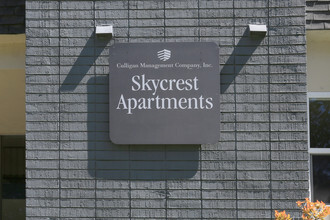 Skycrest Apartments Photo