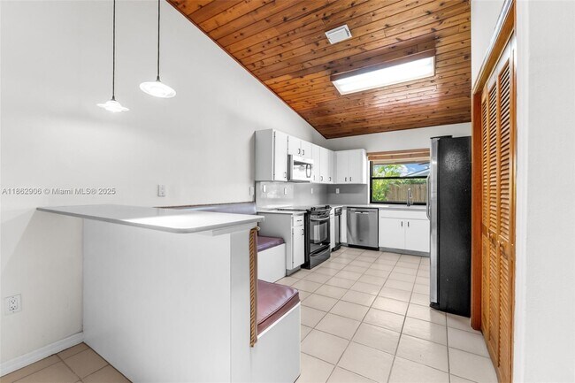 Foto del edificio - 8131 SW 90th Ave