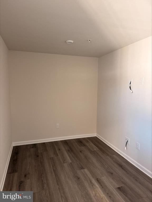 Foto del edificio - 1180 W Walnut Rd