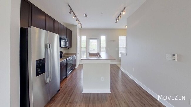 Building Photo - 827 Seigle Point Dr