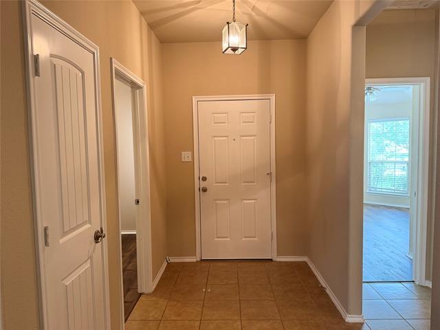 Foto del edificio - 9709 Straightaway Dr