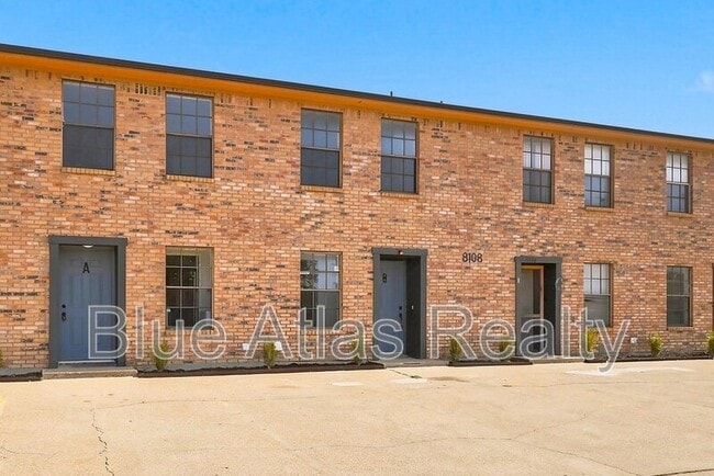 Photo - 8108 Foxfire Lane - B Townhome