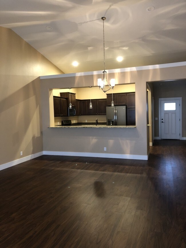 Building Photo - Beautiful Brand New Home