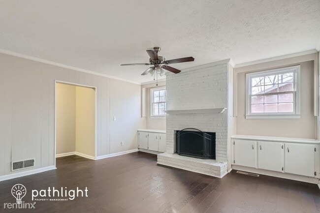 Building Photo - 5 br, 2.5 bath House - 4181 Glenn Street UNIT