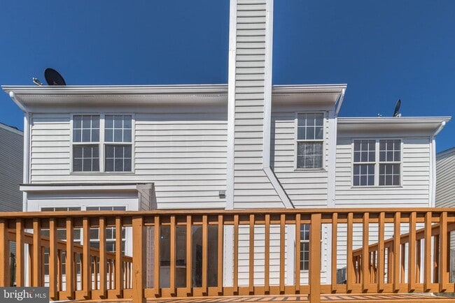 Building Photo - 20320 Swallow Point Rd