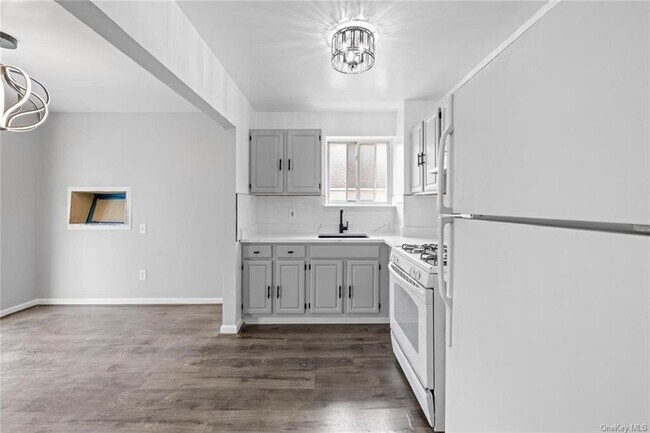 Building Photo - 4425 Seton Ave