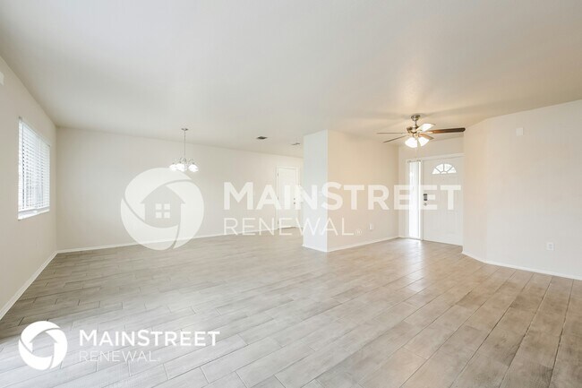 Building Photo - 4740 Escalante Dr