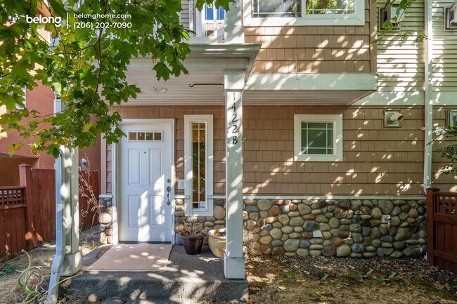 Building Photo - 1422 NW 60th St