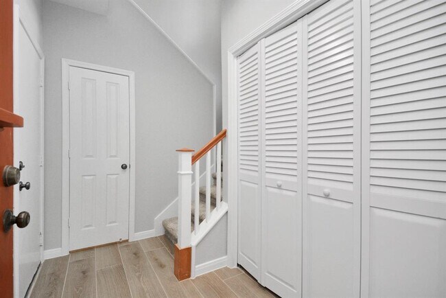 Building Photo - 44 Scarlet Woods Ct