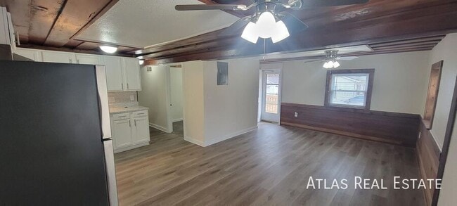 Foto del edificio - 517 S 81 St