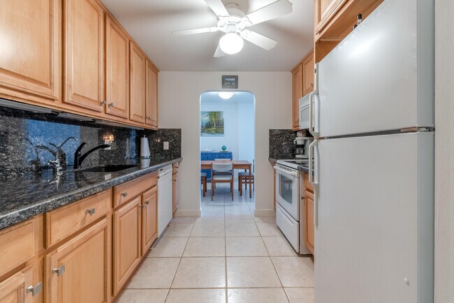 Foto del edificio - 951 De Soto Rd