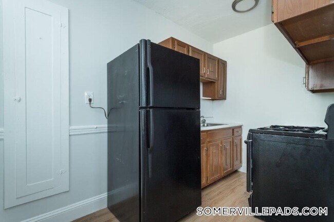 Building Photo - 138 Highland Ave