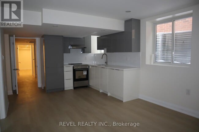 Photo du bâtiment - 1274 Sweetfern Cres