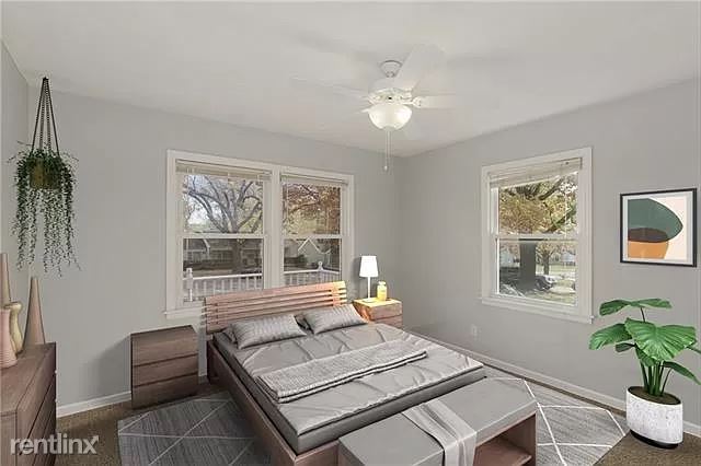 Building Photo - 4 br, 2 bath House - 5624 Dearborn St Love...
