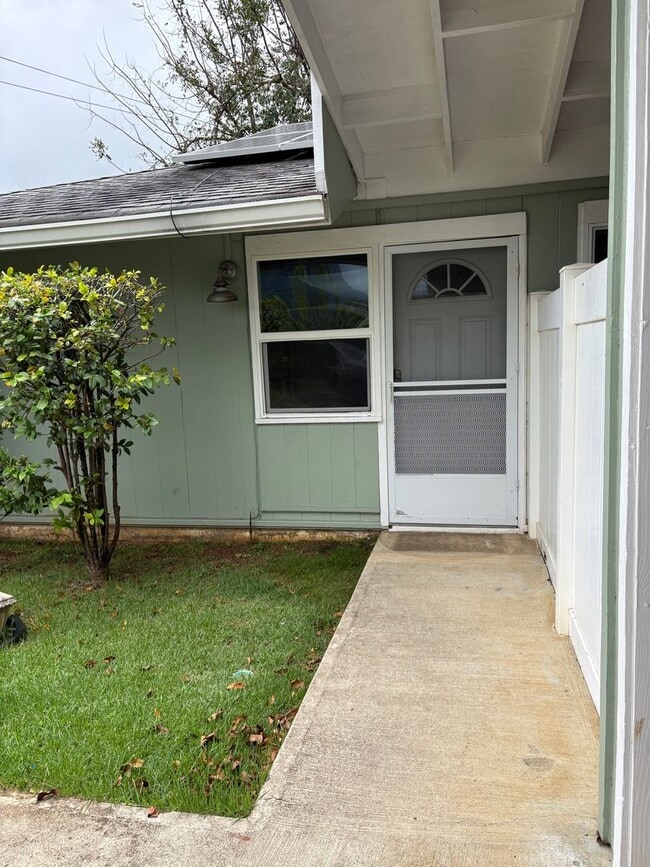 Building Photo - 45-435-435 Aumoku St