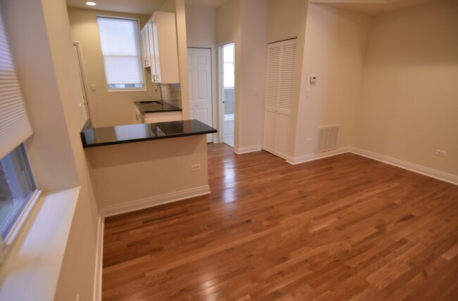 Foto del edificio - 3119 N Sheffield Ave