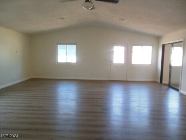 Building Photo - 6362 Placer Dr