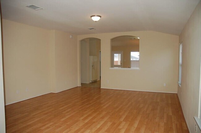 Building Photo - 222 Mossy Rock Dr