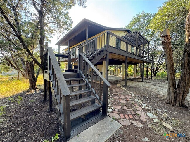 Foto del edificio - 776 Lookout Dr