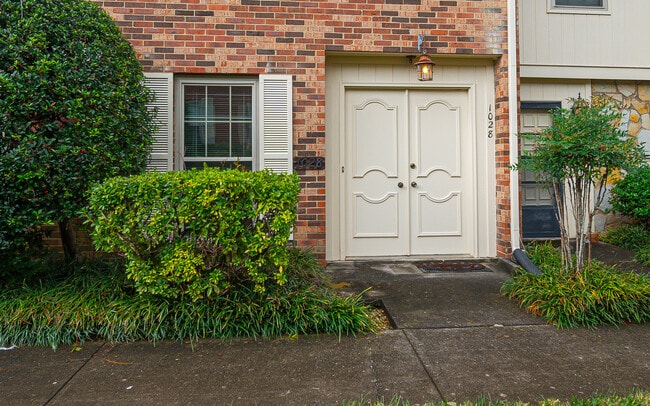 Building Photo - 7914 Gleason Dr