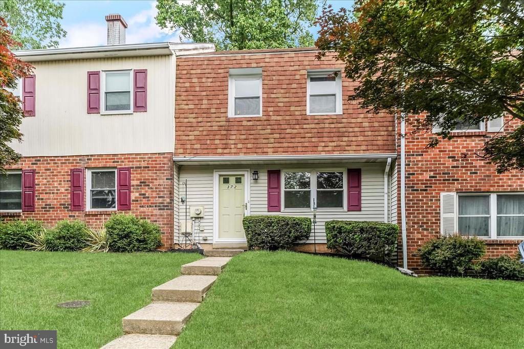 Foto principal - 372 Wells Terrace