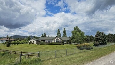 Building Photo - 41225 Sparrowhawk Ln