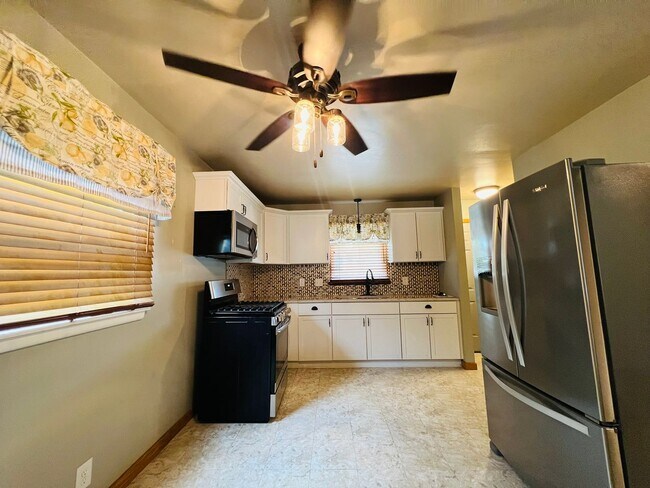 Foto del edificio - N-52nd Street-4942/4940-42-A