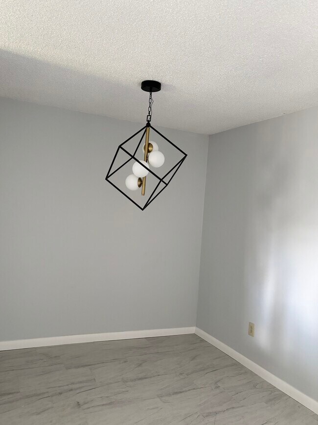 Foto del edificio - 115 Springwood Cir