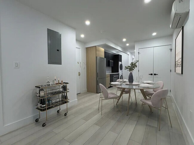 Building Photo - 13 Avenue B