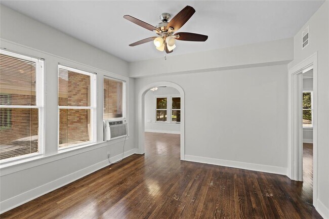 Foto del edificio - 4329 Leeland St