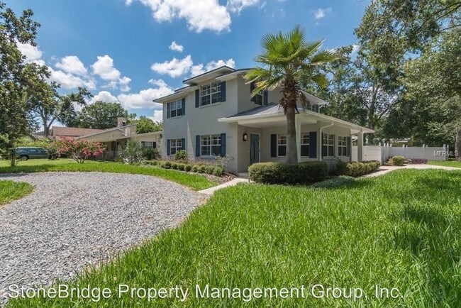 Foto del edificio - 4 br, 4 bath House - 1673 Mayfield Ave