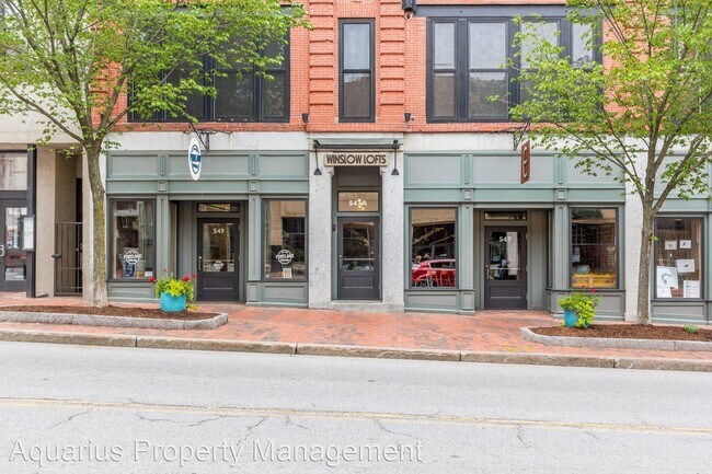 Building Photo - 1 br, 1.5 bath House - 547A Congress Stree...