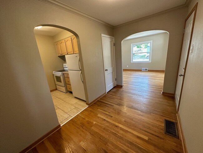 Foto del edificio - 1430 Staub Ct NE