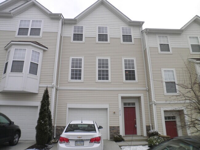 Building Photo - 1012 Harmony Hill Ln