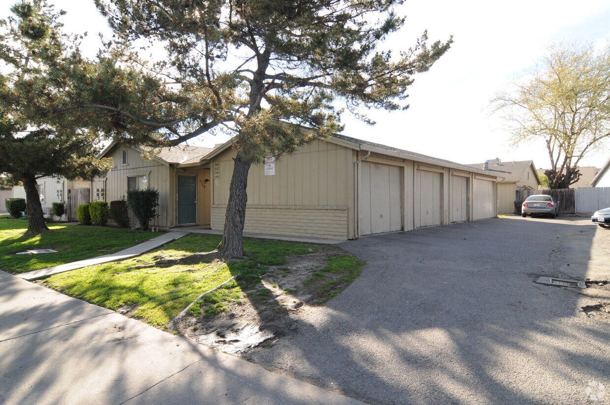 3140 Wentworth Dr, Stockton, CA 95209 Apartments in Stockton, CA