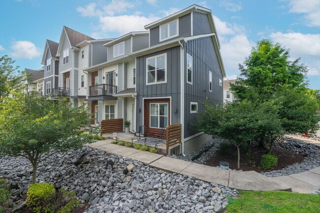 Photo - 700 James Ave (Nashville, TN) Townhome