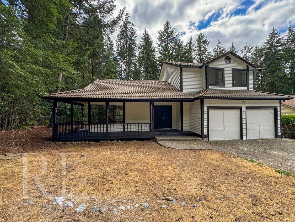 Primary Photo - Updated and Refreshed in Ridgetop Area