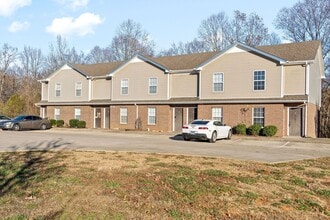 Building Photo - 689 Oliver Loop