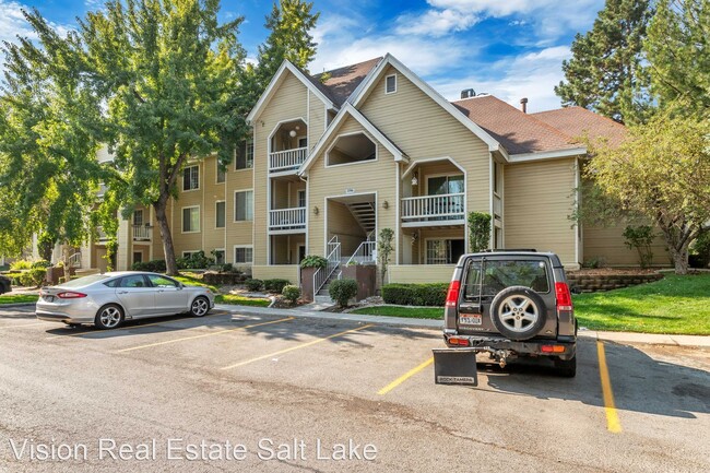 Building Photo - 1190 Waterside Cove