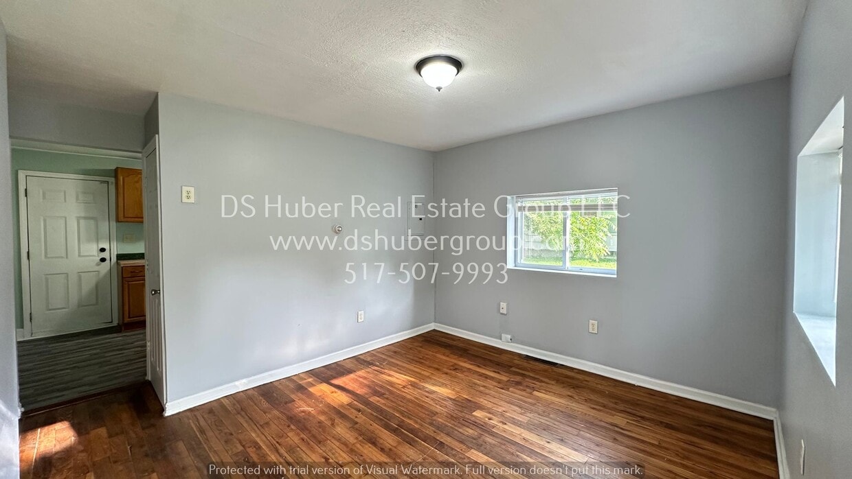 Photo - 6244 Grovenburg Rd-